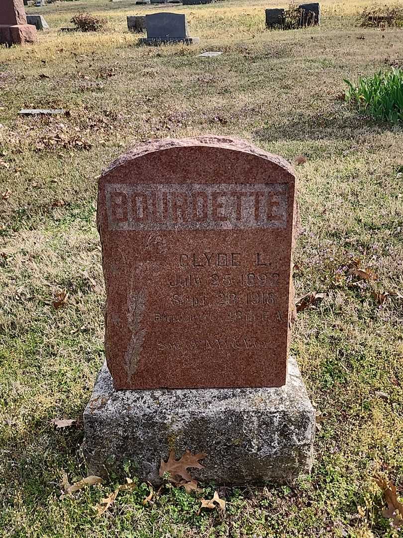 Clyde L. Bourdette's grave. Photo 3