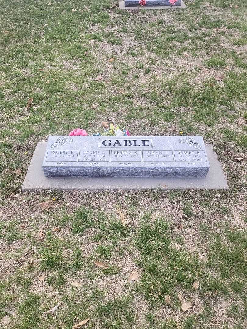 Janice L. Gable's grave. Photo 1