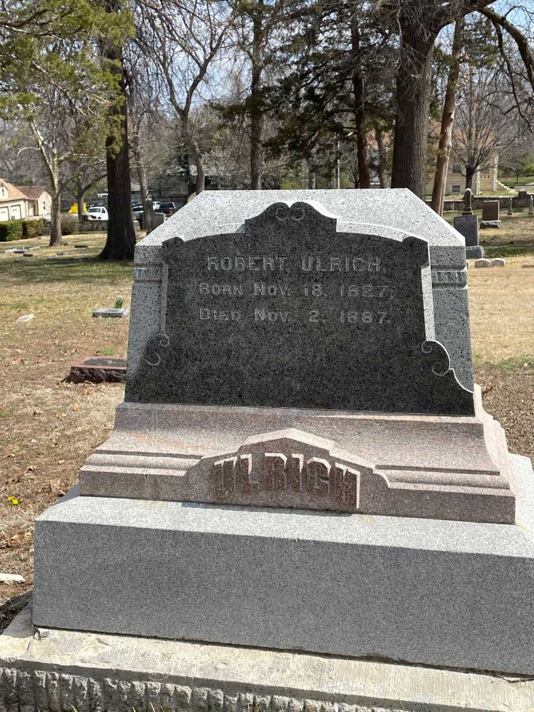 Robert Ulrich's grave. Photo 1