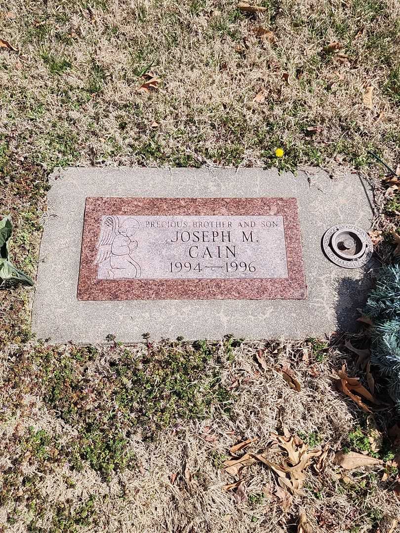 Joseph Mark Cain's grave. Photo 1