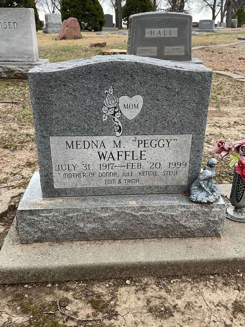 Medna M. "Peggy" Waffle's grave. Photo 1