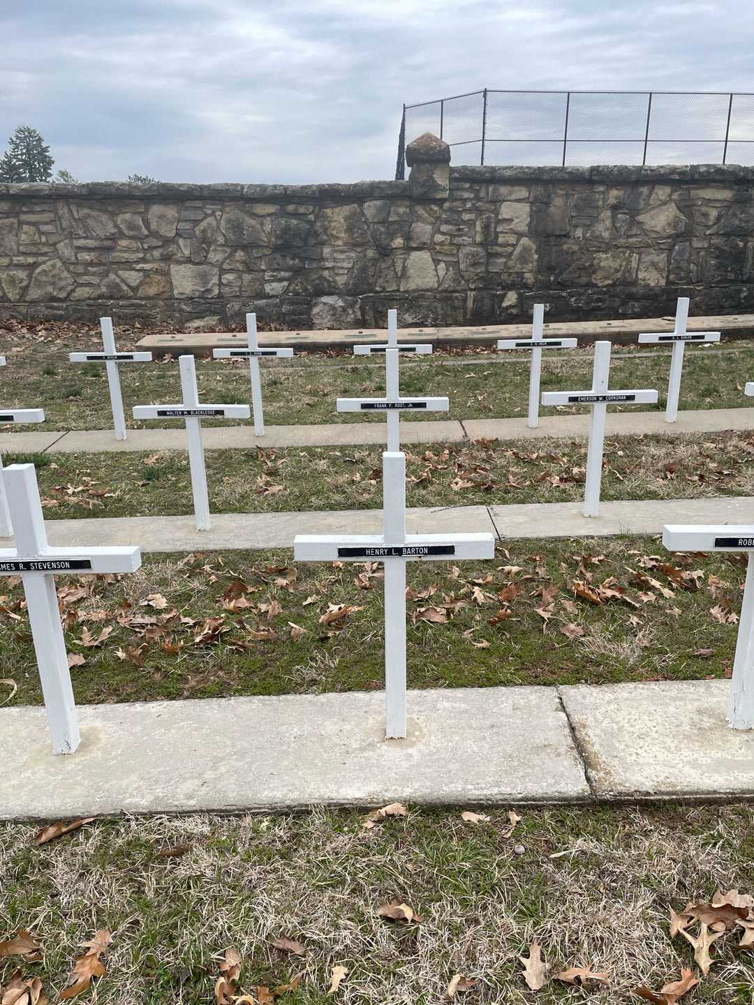 Henry L. Barton's grave. Photo 2