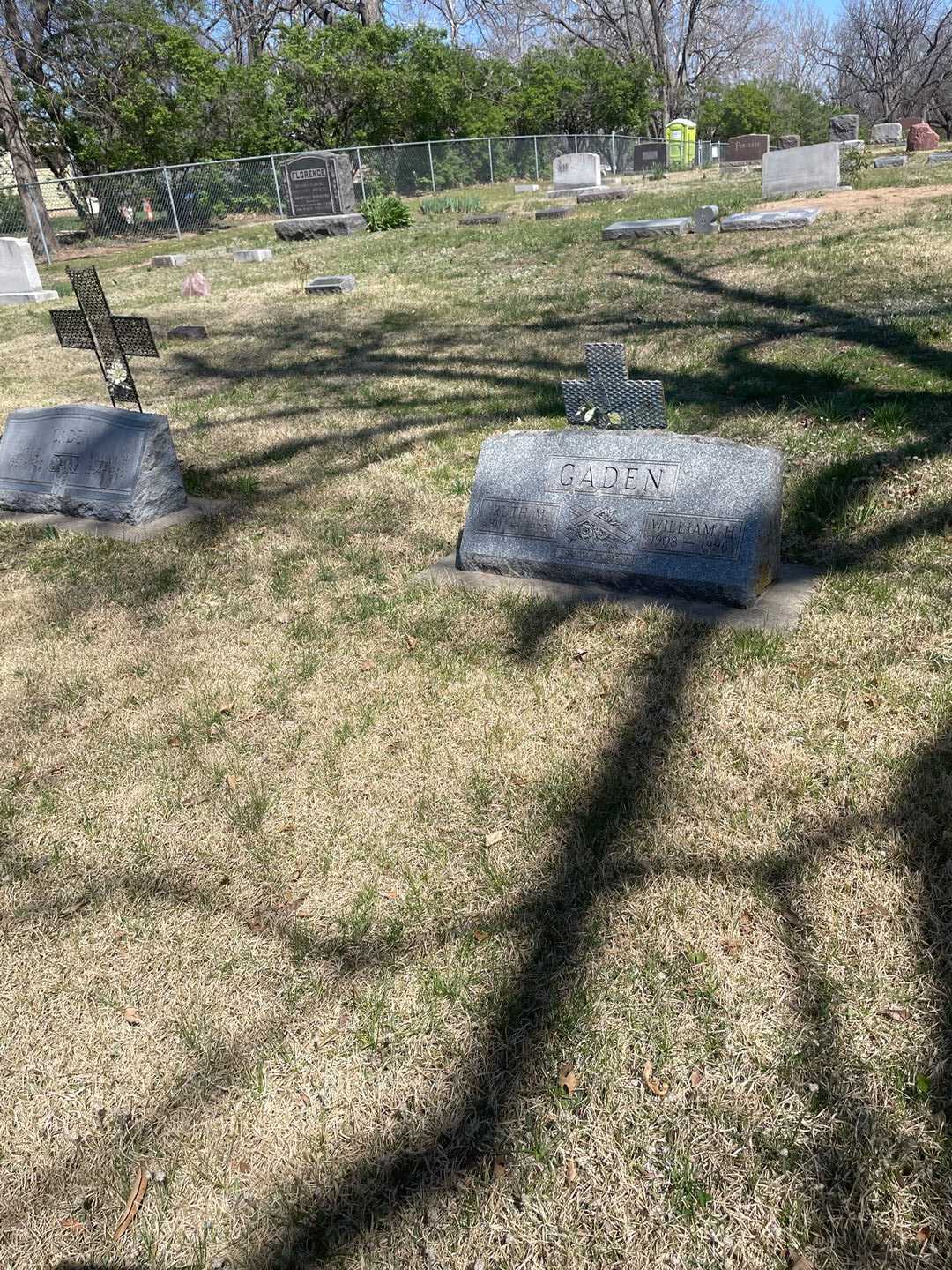 William H. "Bill" Gaden Junior's grave. Photo 2
