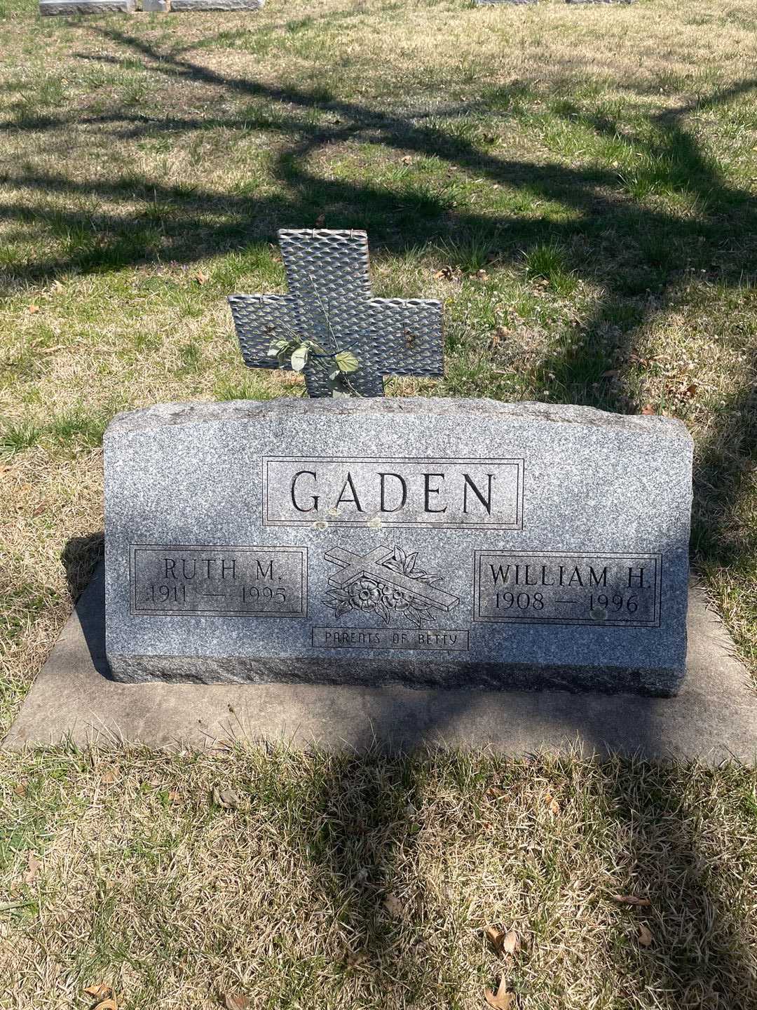 William H. "Bill" Gaden Junior's grave. Photo 3