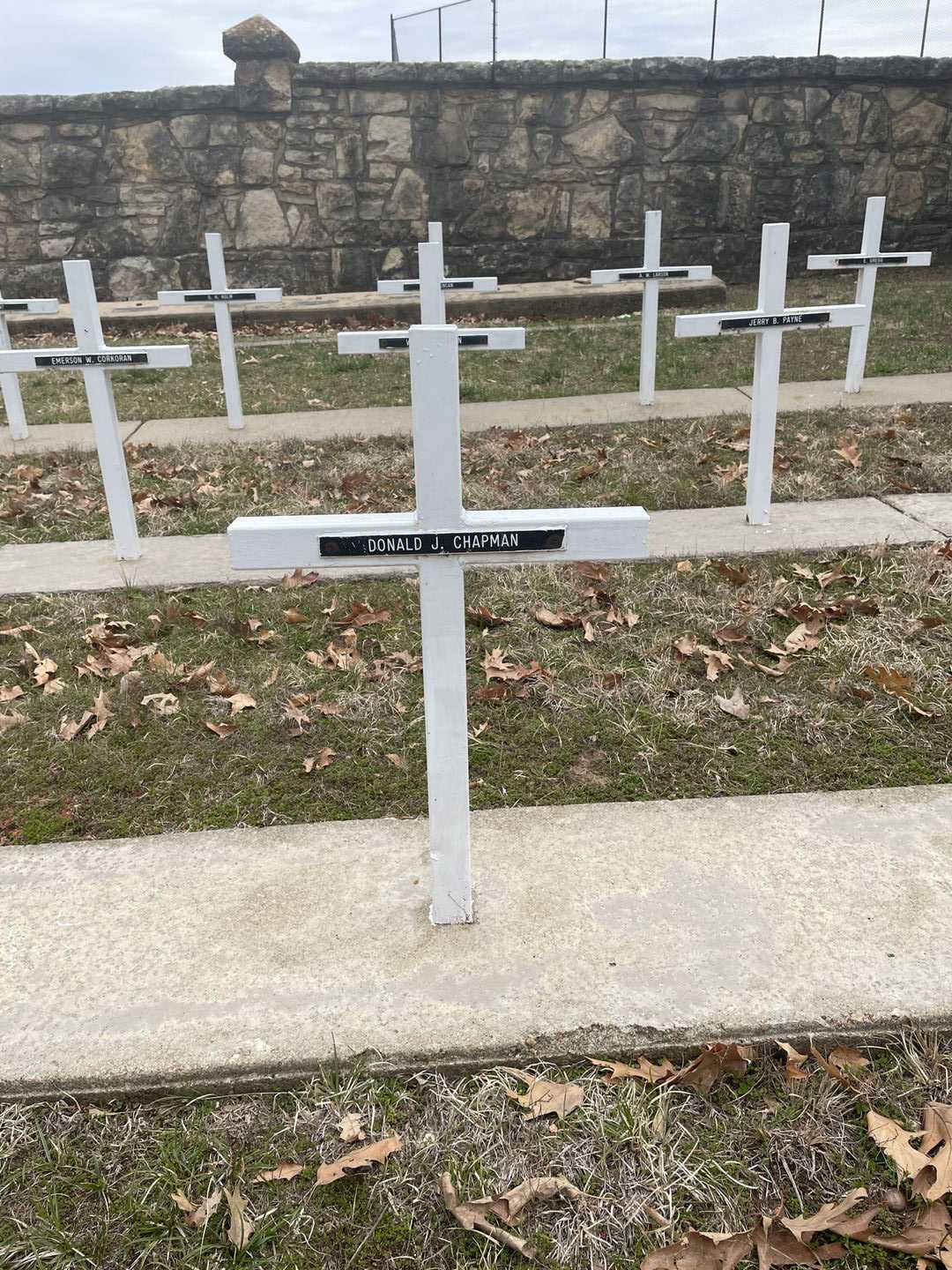 Donald J. Chapman's grave. Photo 3