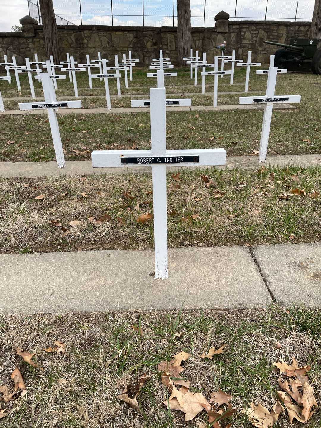 Robert C. Trotter's grave. Photo 3