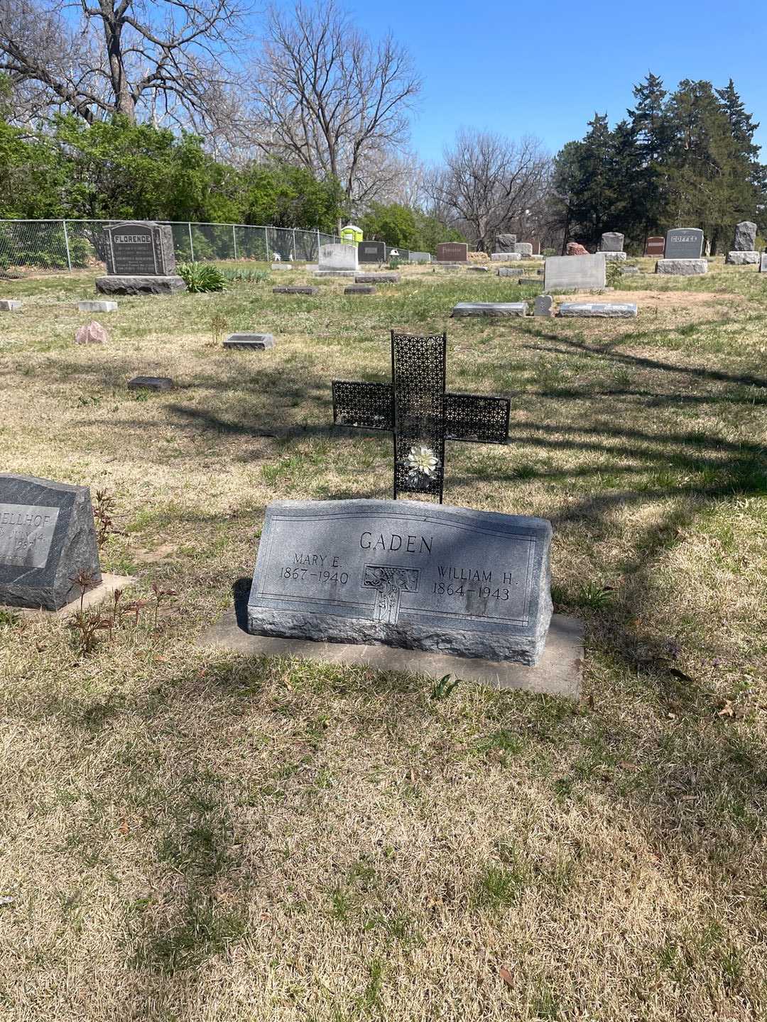 Mary Ellen Gaden's grave. Photo 2