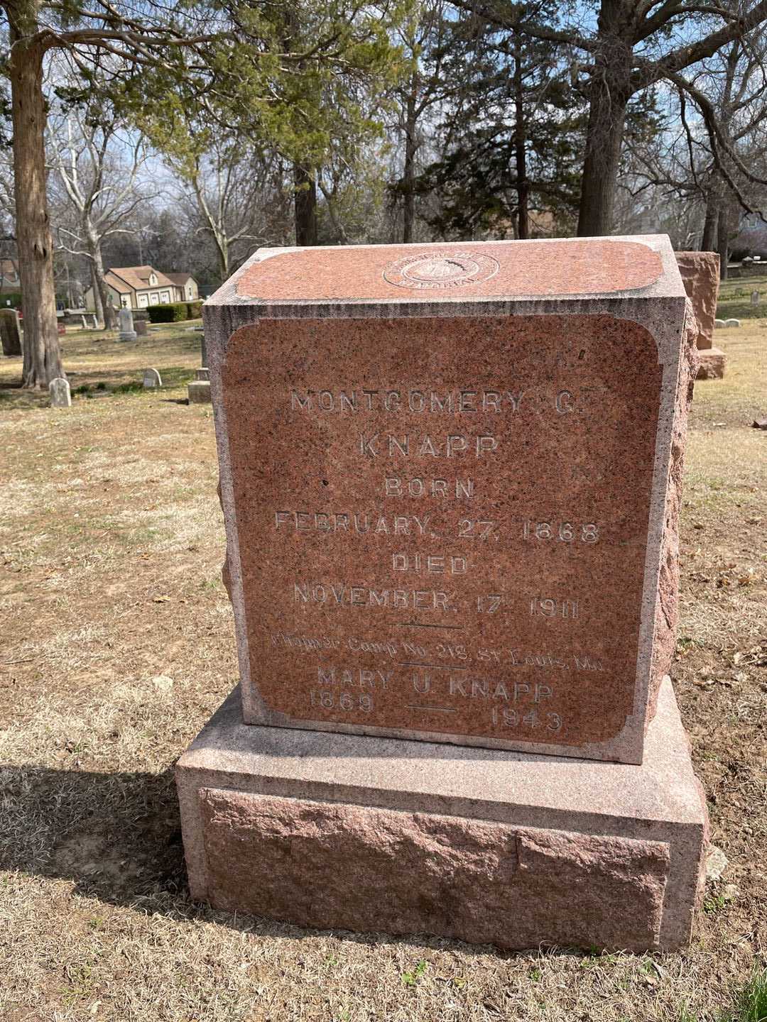 Mary U. Knapp's grave. Photo 3