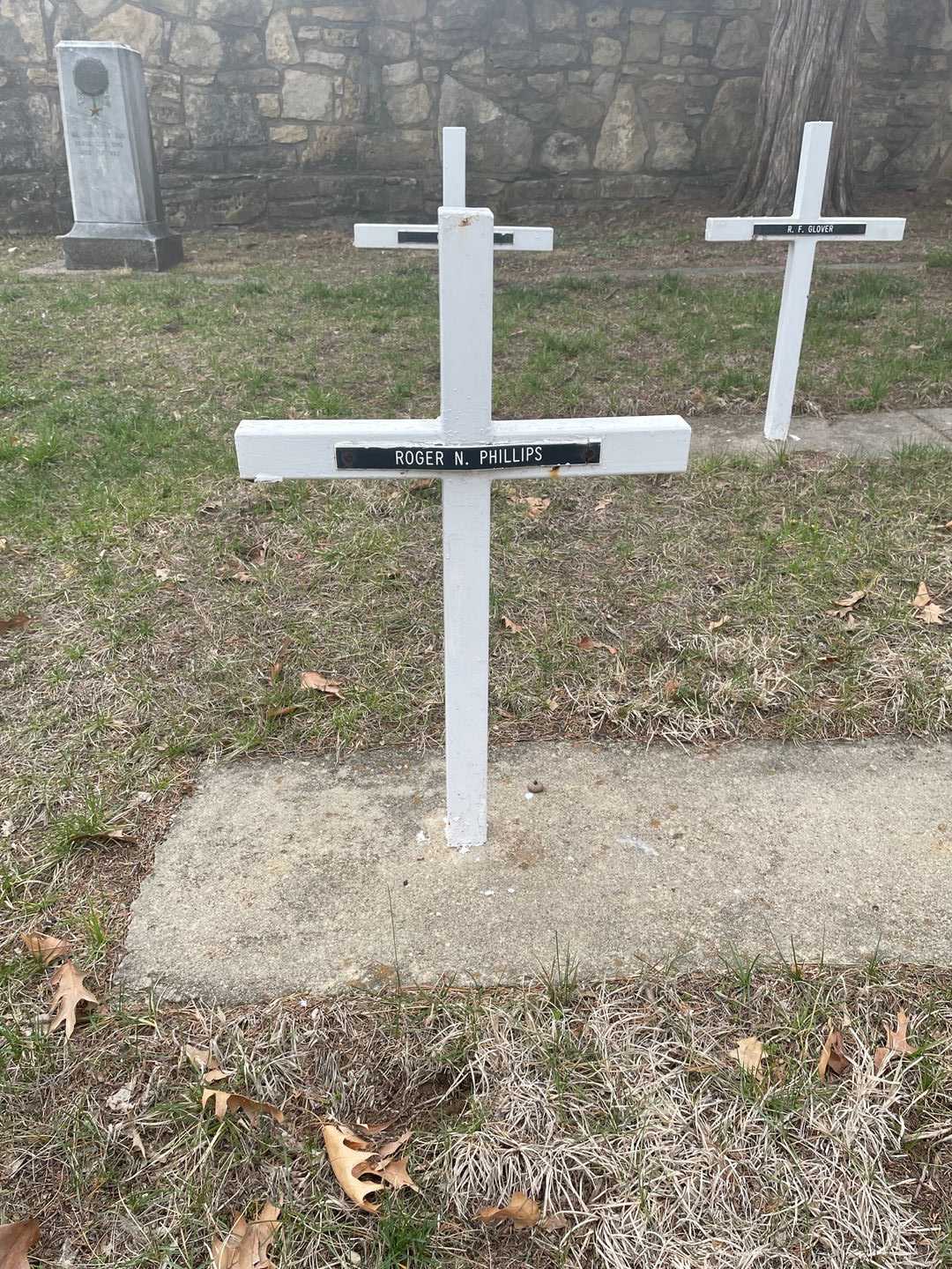Roger N. Phillips's grave. Photo 3