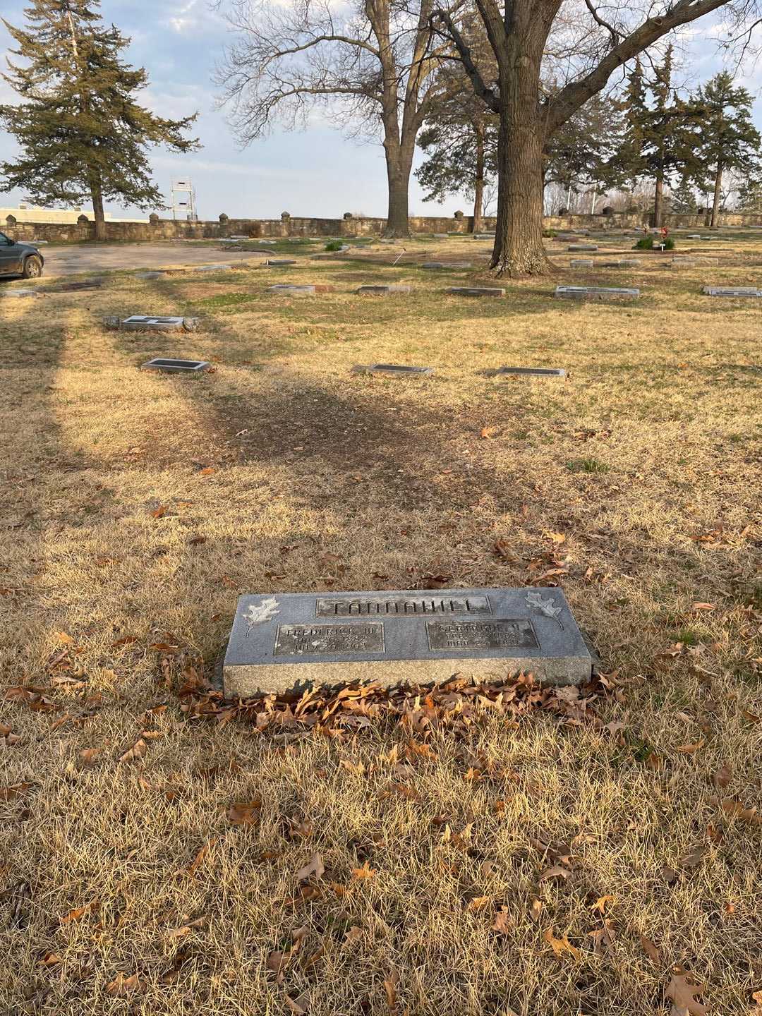 Frederick W. Tannahill's grave. Photo 2