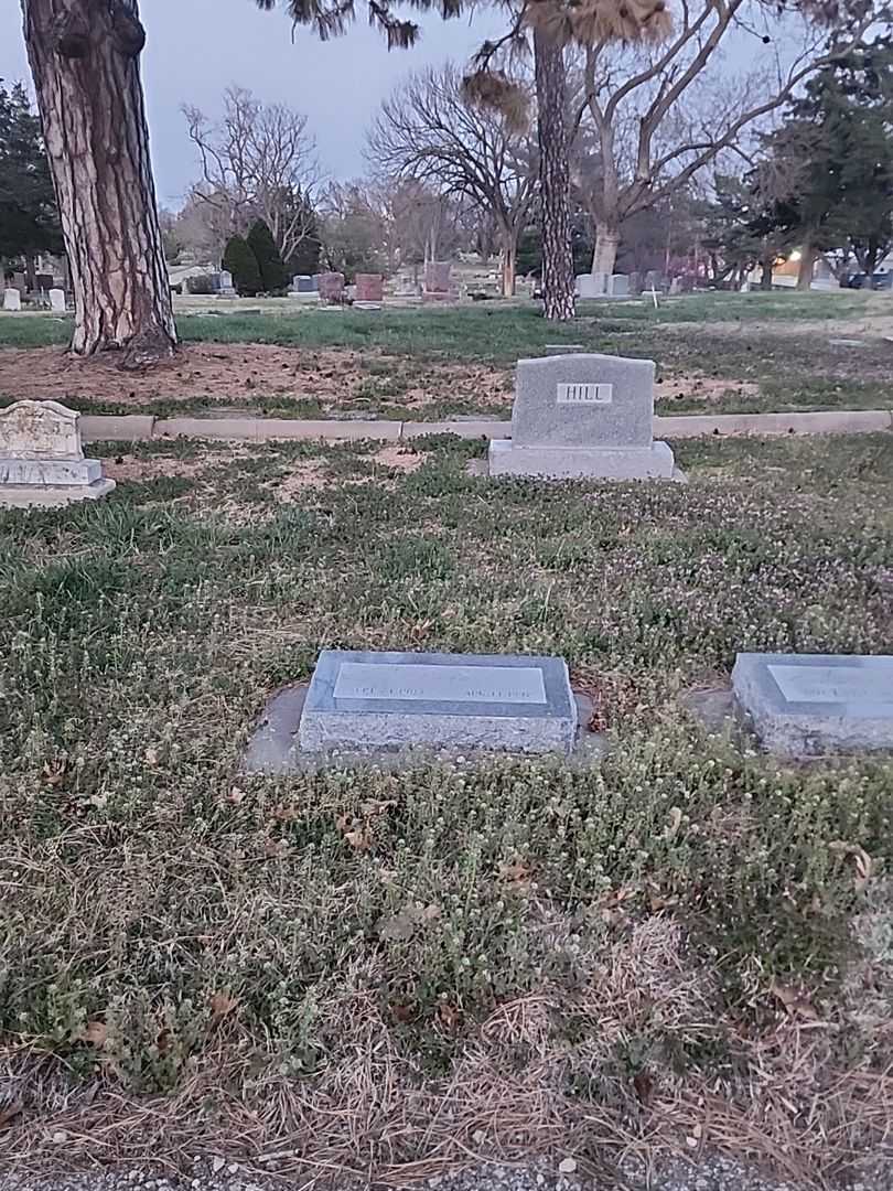 Opal Brown Hill's grave. Photo 2