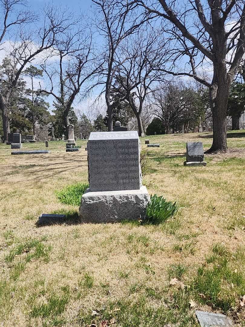 Missus/Madam Susannah Cook Correll's grave. Photo 2