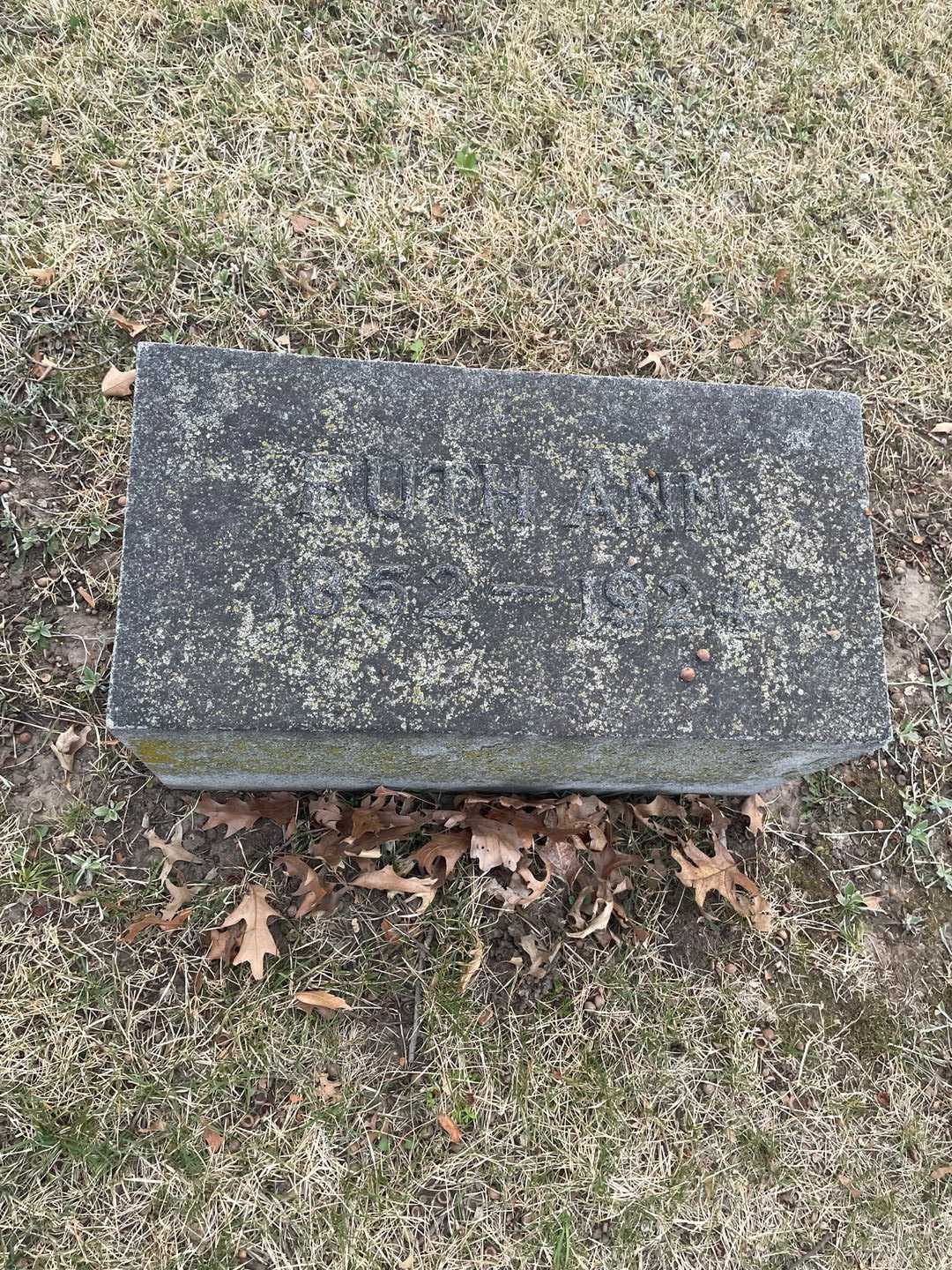 Ruth Ann Wolf's grave. Photo 3