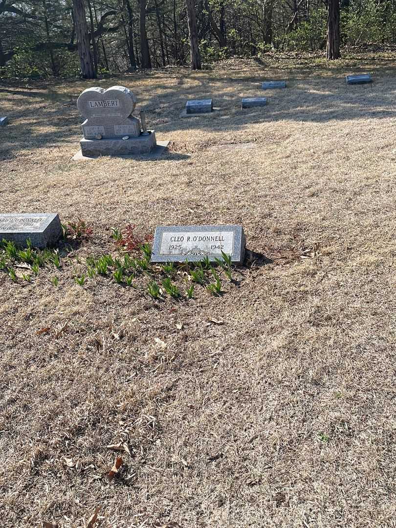 Cleo Robert O'Donnell's grave. Photo 2