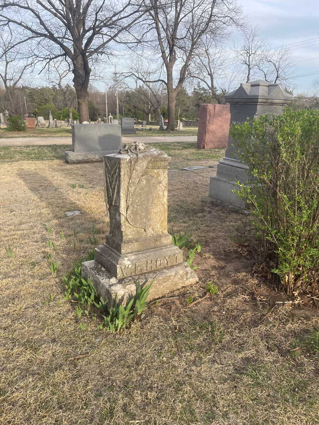 William F. "Frank" Hoyt's grave. Photo 2