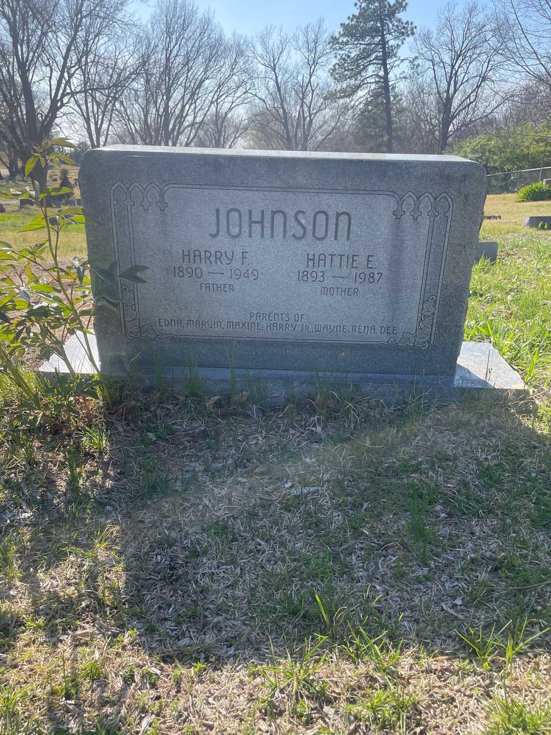 Edna Johnson Wade's grave. Photo 1