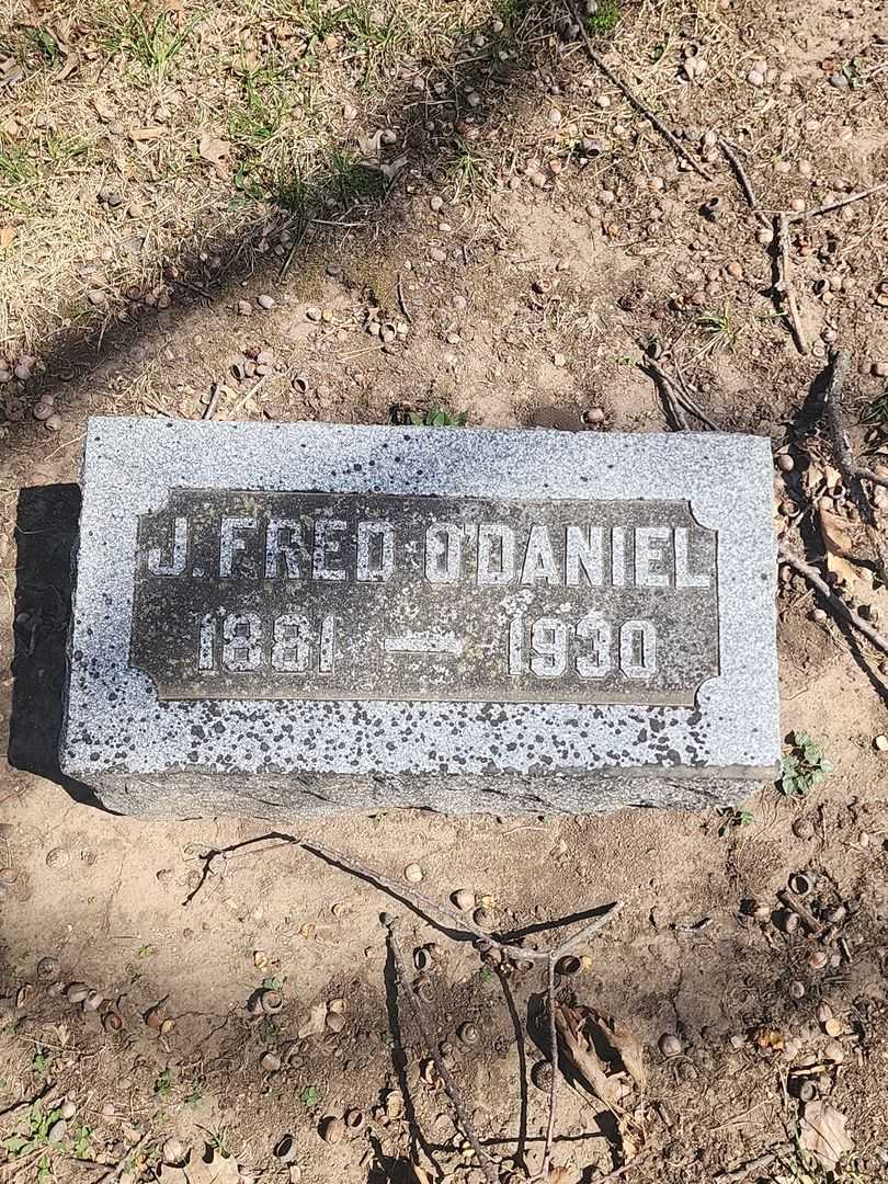 Evalyn A. O'Daniel's grave. Photo 1
