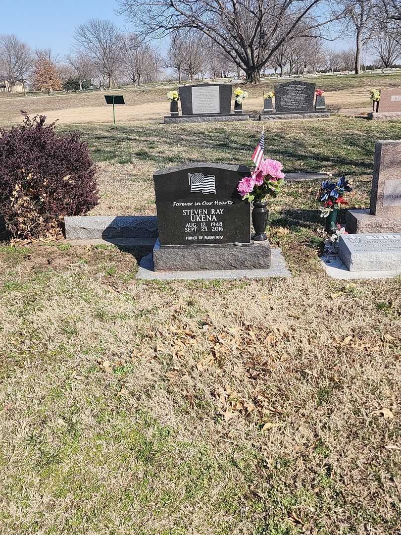 Steven Ray Ukena's grave. Photo 2