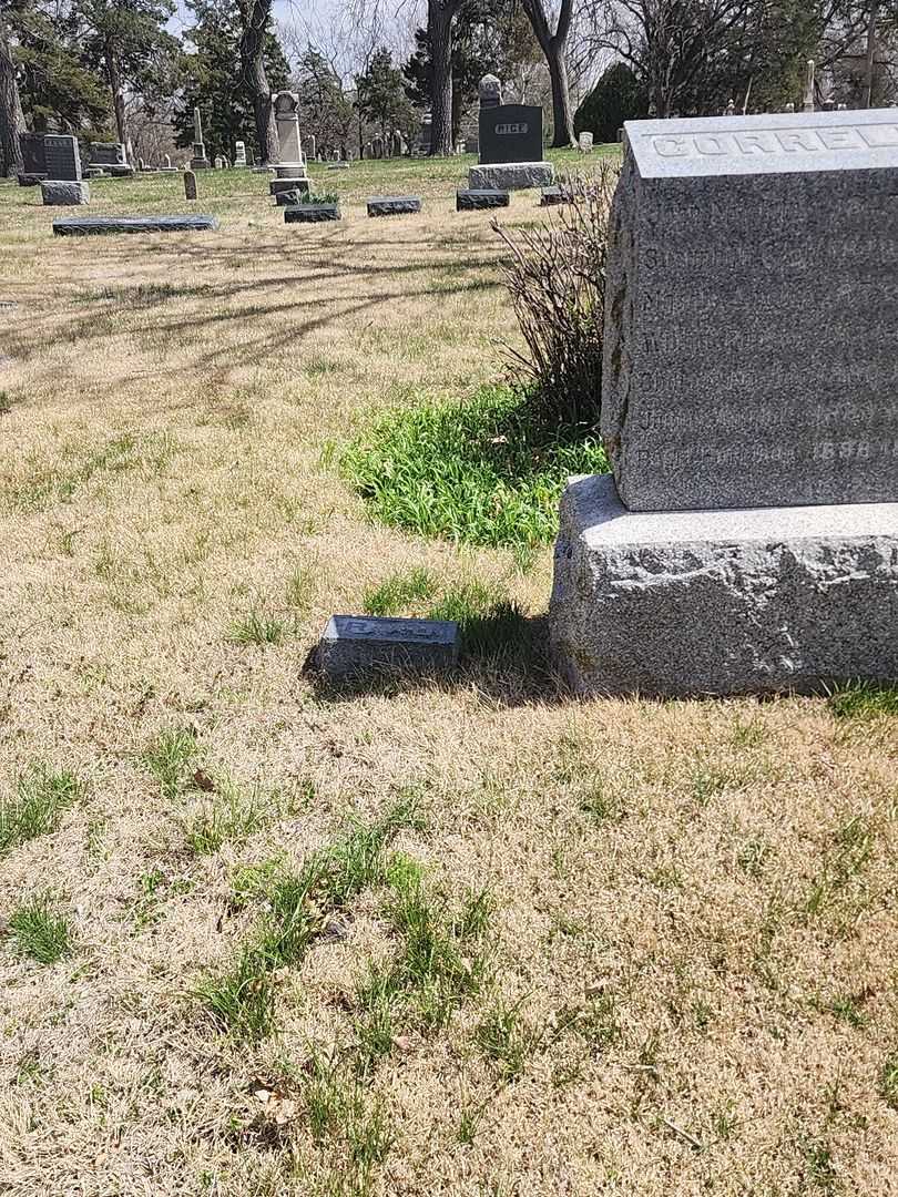 Roy Verne Uhl's grave. Photo 2