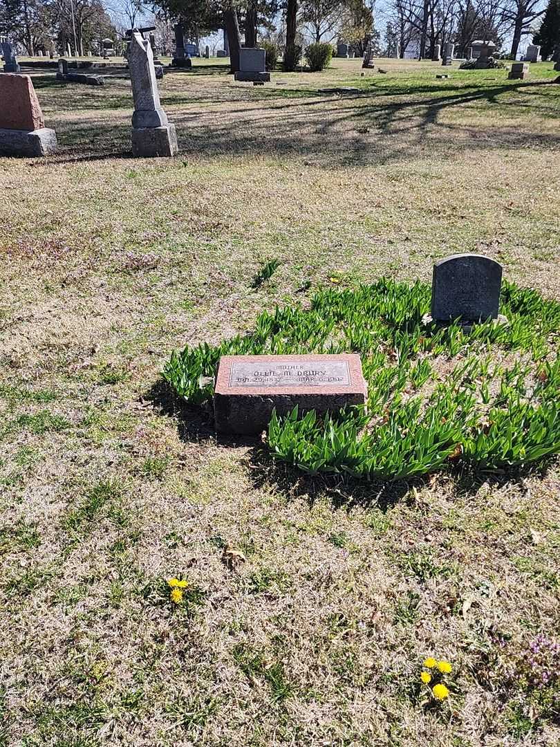 Ollie May Drury's grave. Photo 2