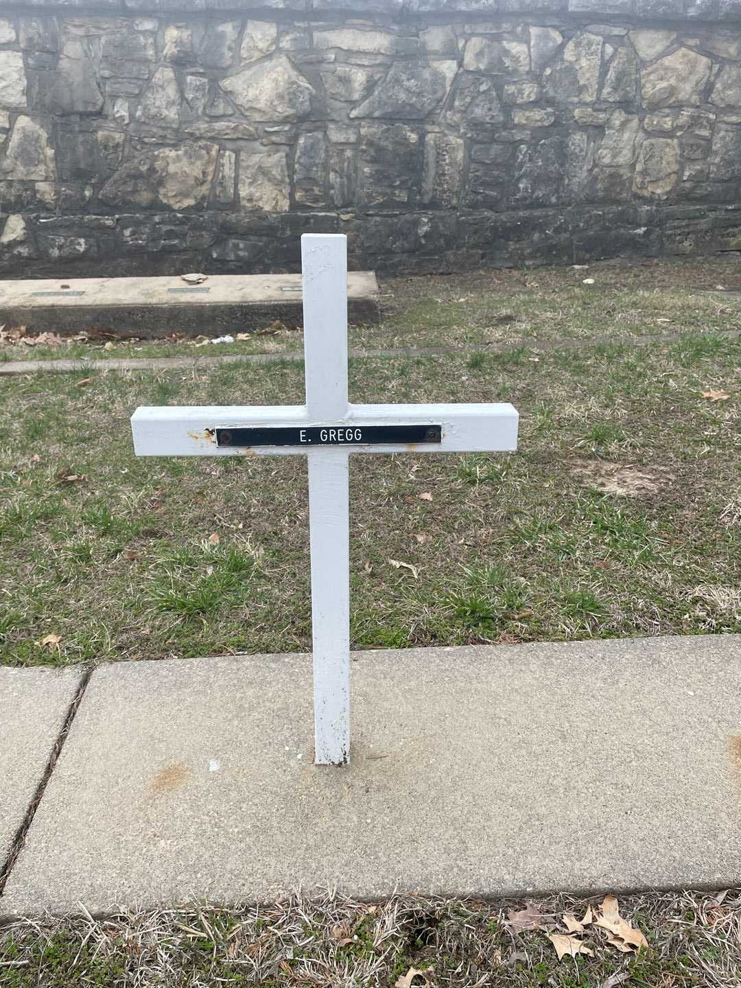 E. Gregg's grave. Photo 3
