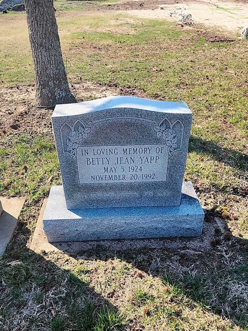 Betty Jean Yapp's grave. Photo 1