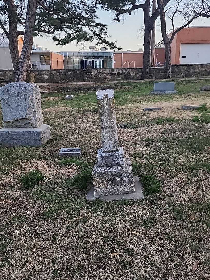 Soden Elmer Hendrixon's grave. Photo 2