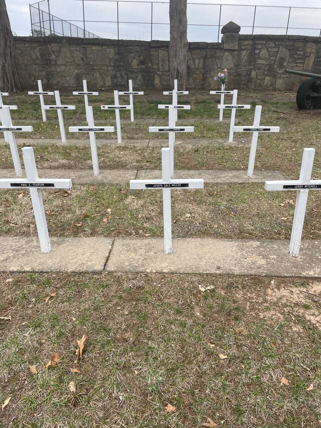 Joseph Dale Miller's grave. Photo 2