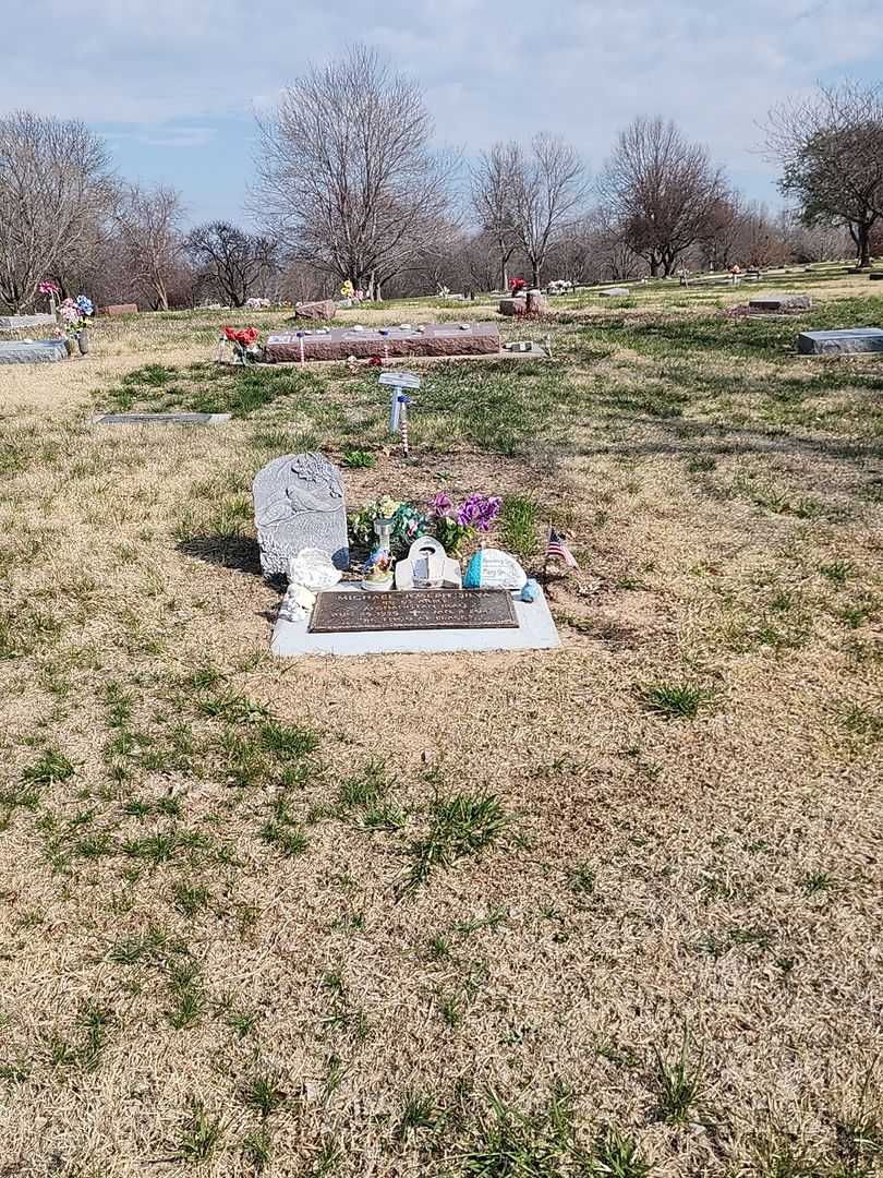 Michael Joseph SIlva's grave. Photo 2