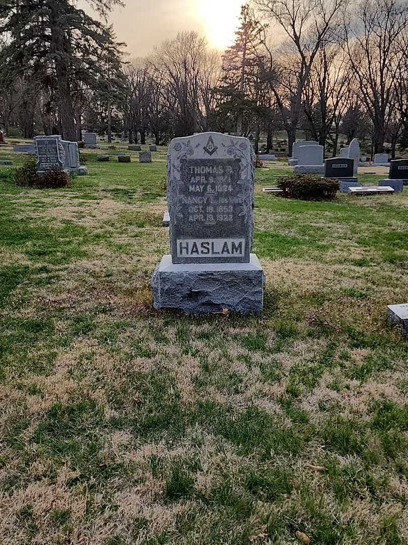 Thomas B. Haslam's grave. Photo 2