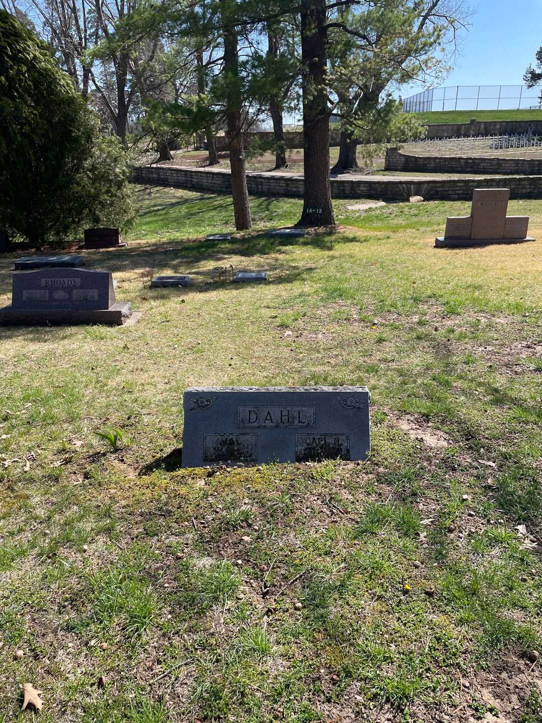 May Dahl's grave. Photo 2