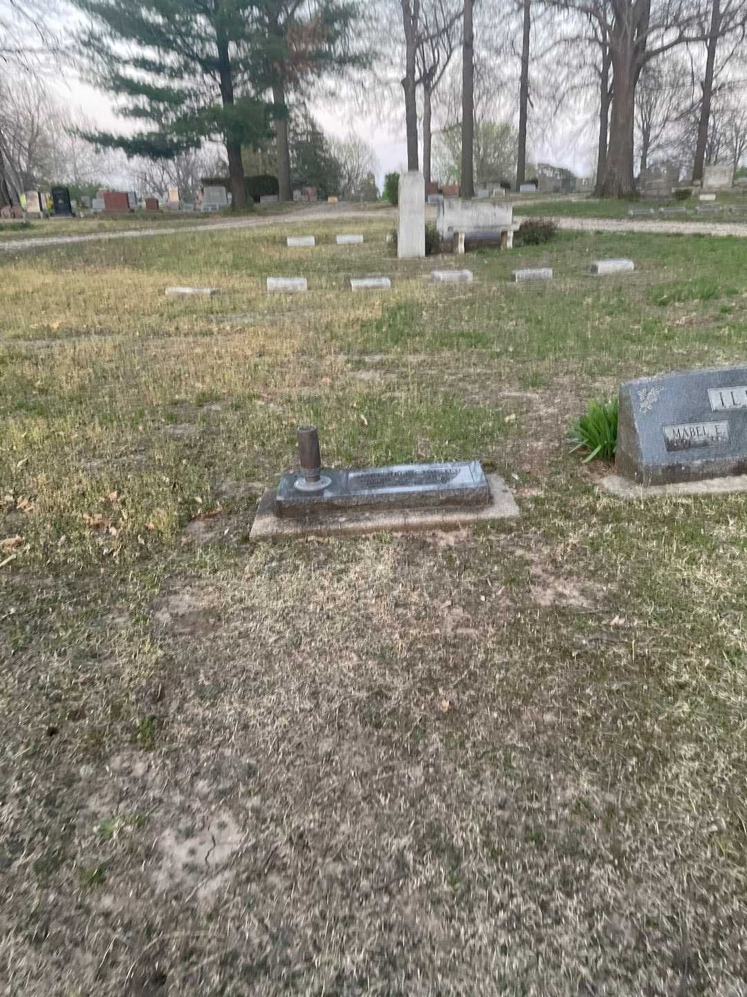 Mary Helen Husted's grave. Photo 2