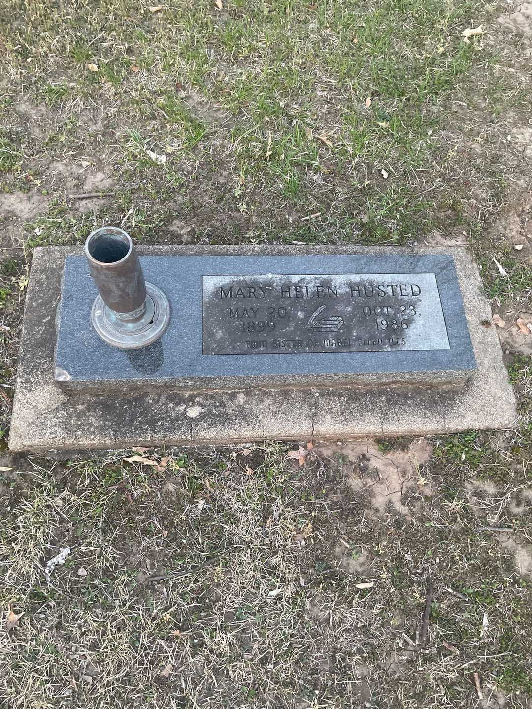 Mary Helen Husted's grave. Photo 3