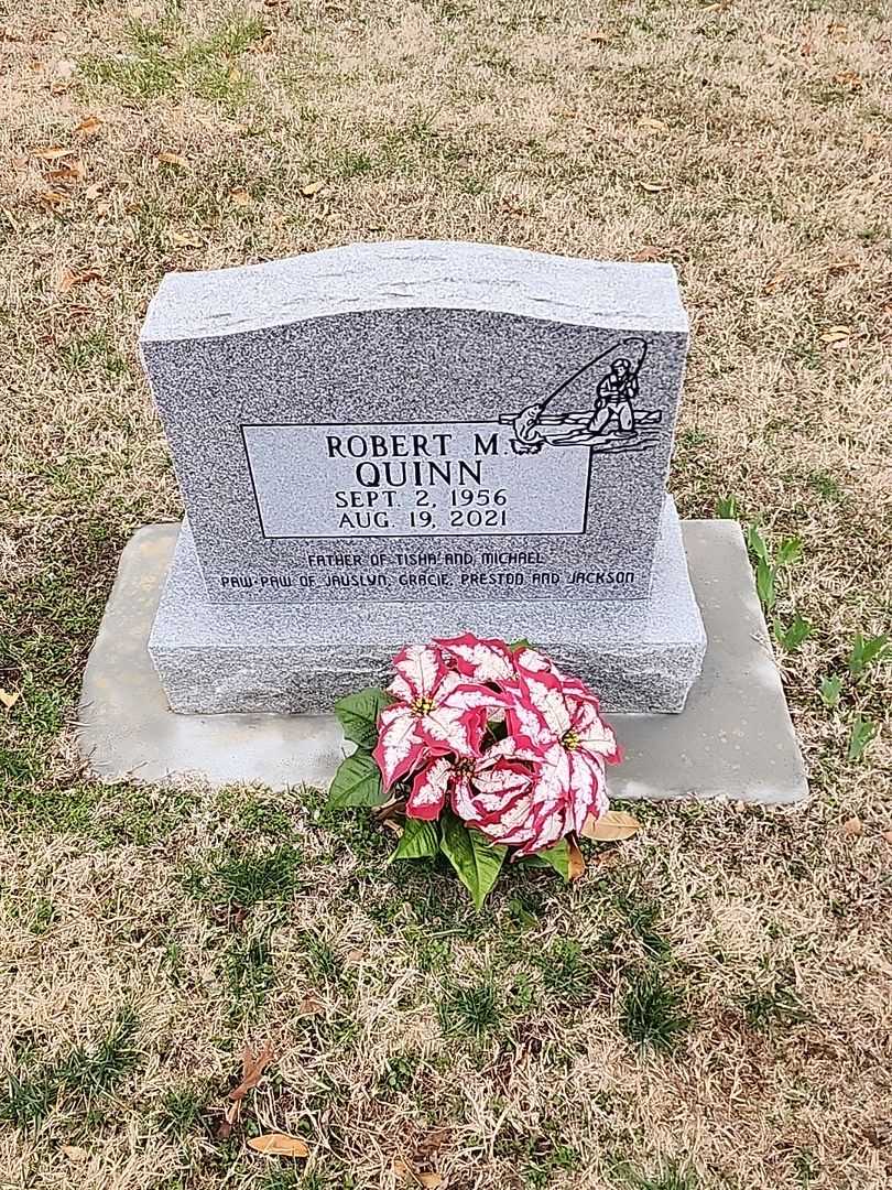 Robert M. Quinn's grave. Photo 1