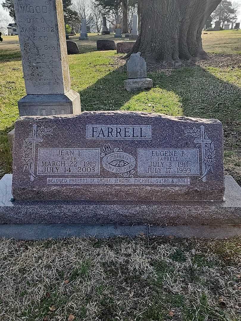 Eugene P. Farrell's grave. Photo 3