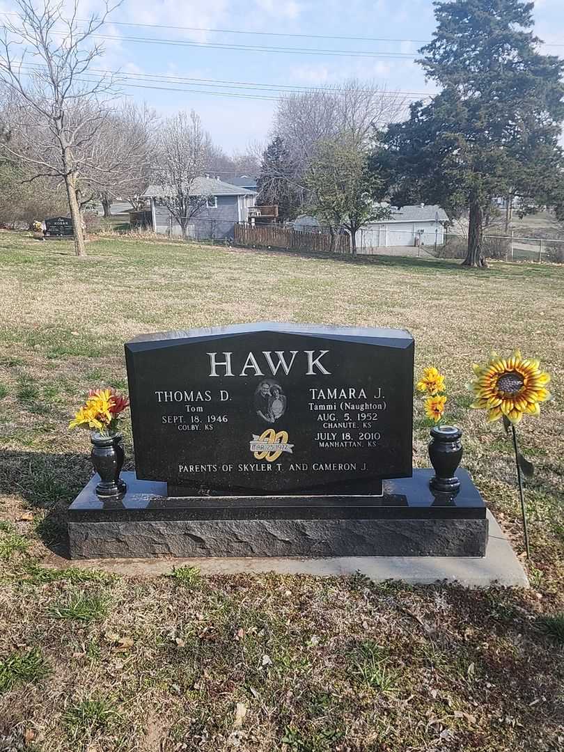 Tamara J. "Tammi" Naughton Hawk's grave. Photo 1