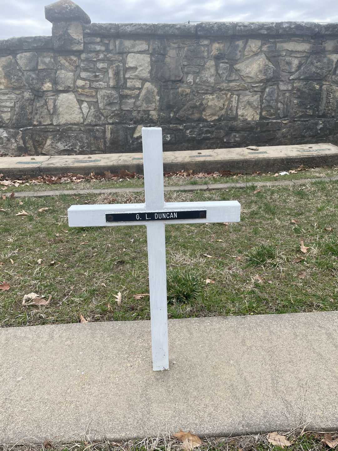 G. L. Duncan's grave. Photo 3