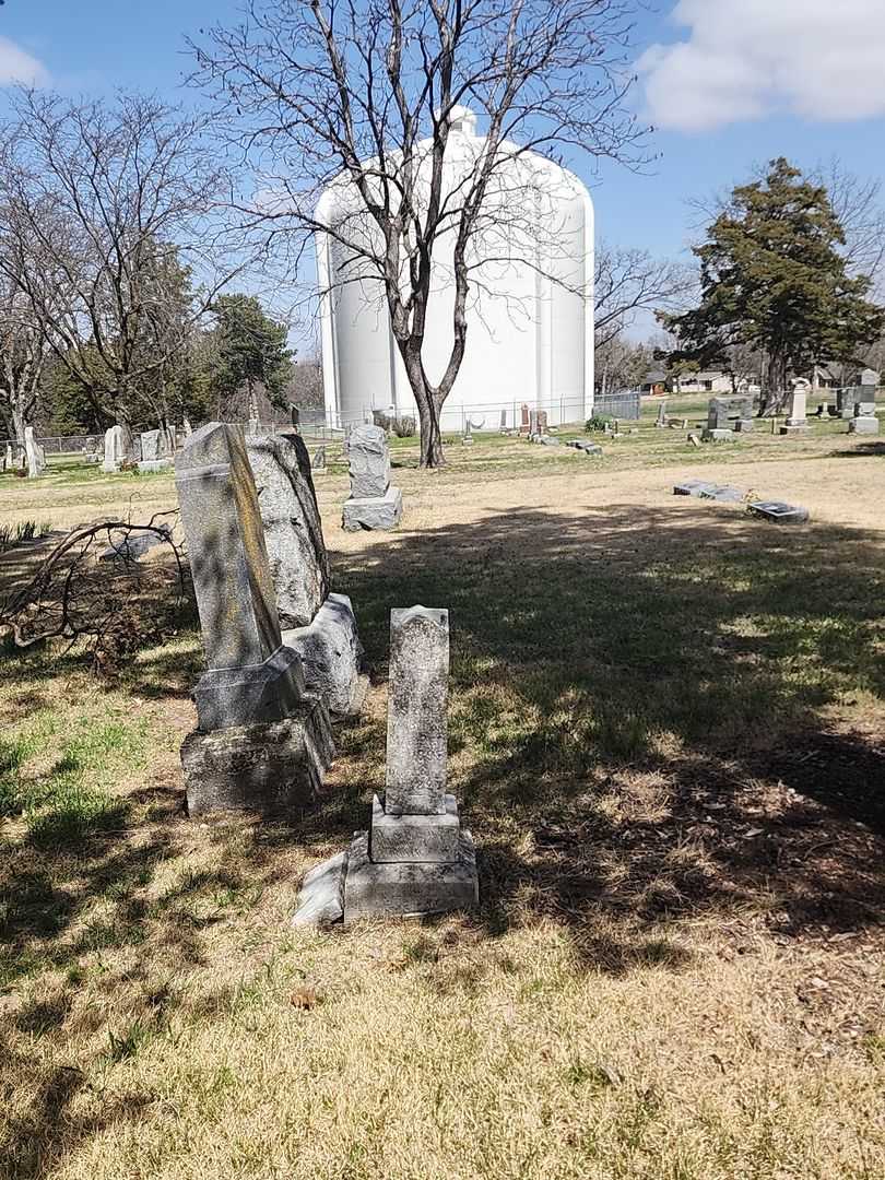 Mary Louise Van Blarcom's grave. Photo 2