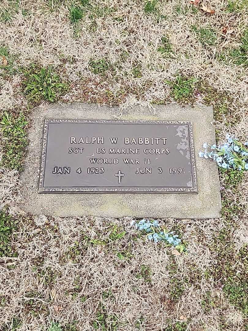 Ralph W. Babbitt's grave. Photo 3