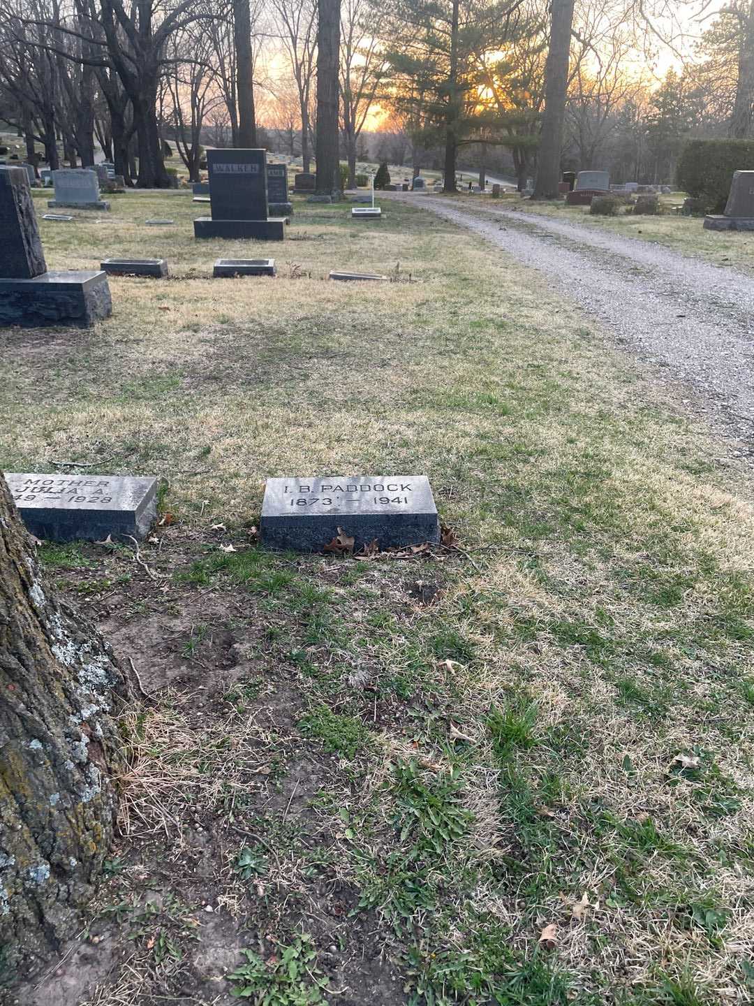 Isaac Belden Paddock's grave. Photo 2