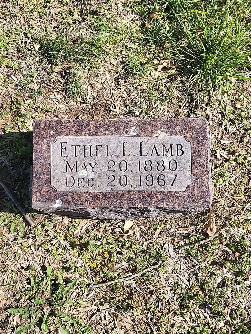 Ethel L. Lamb's grave. Photo 3