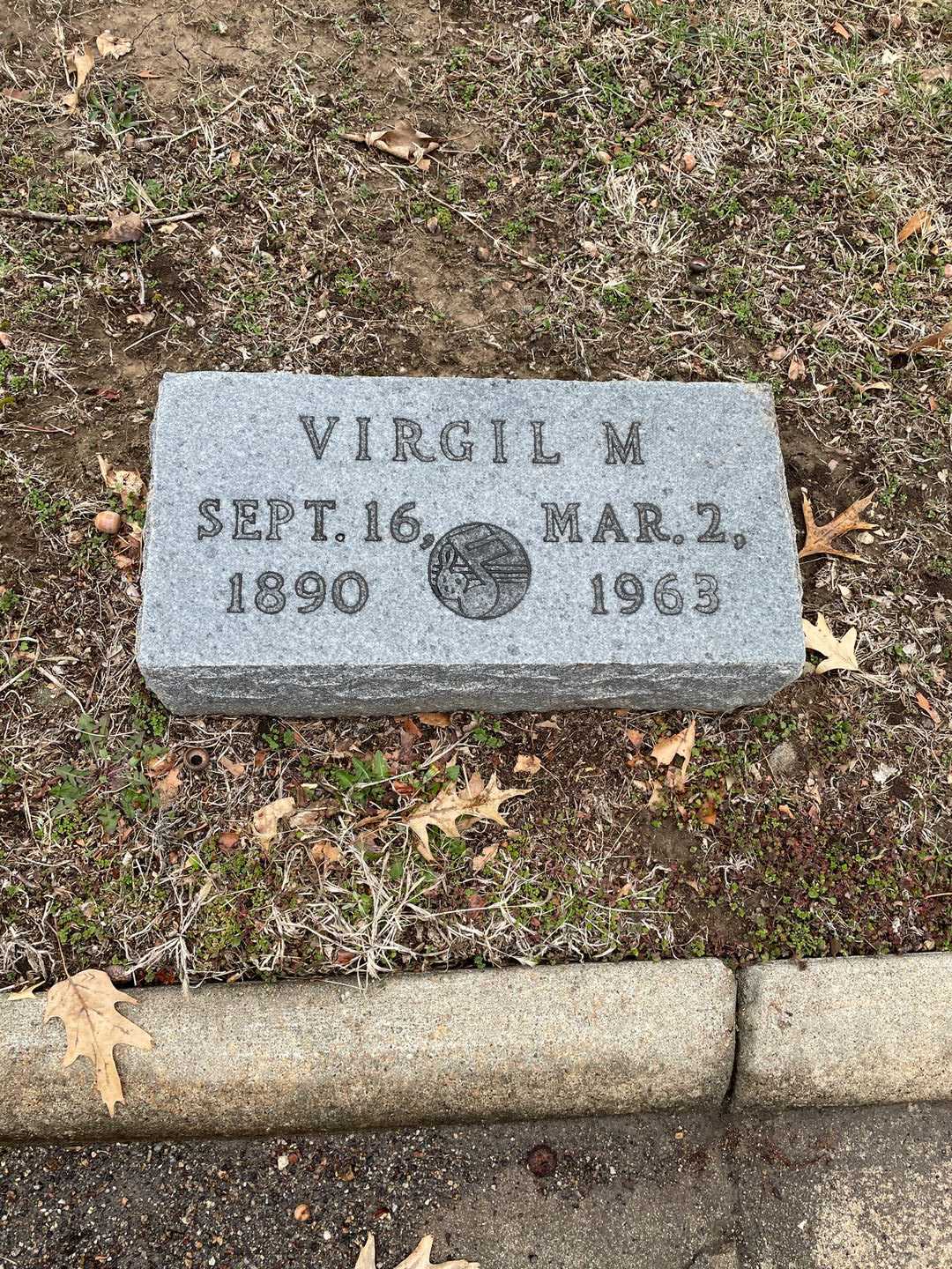Virgil M. Iams's grave. Photo 3