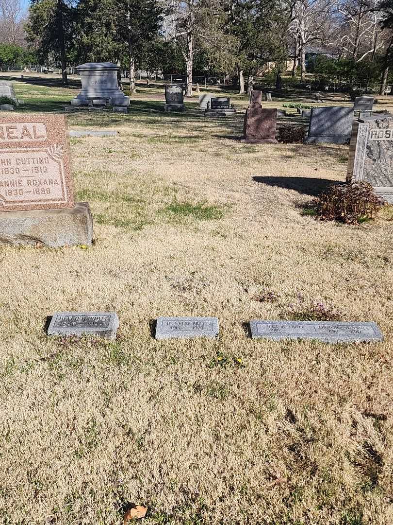 Helen Louise Pratt's grave. Photo 2