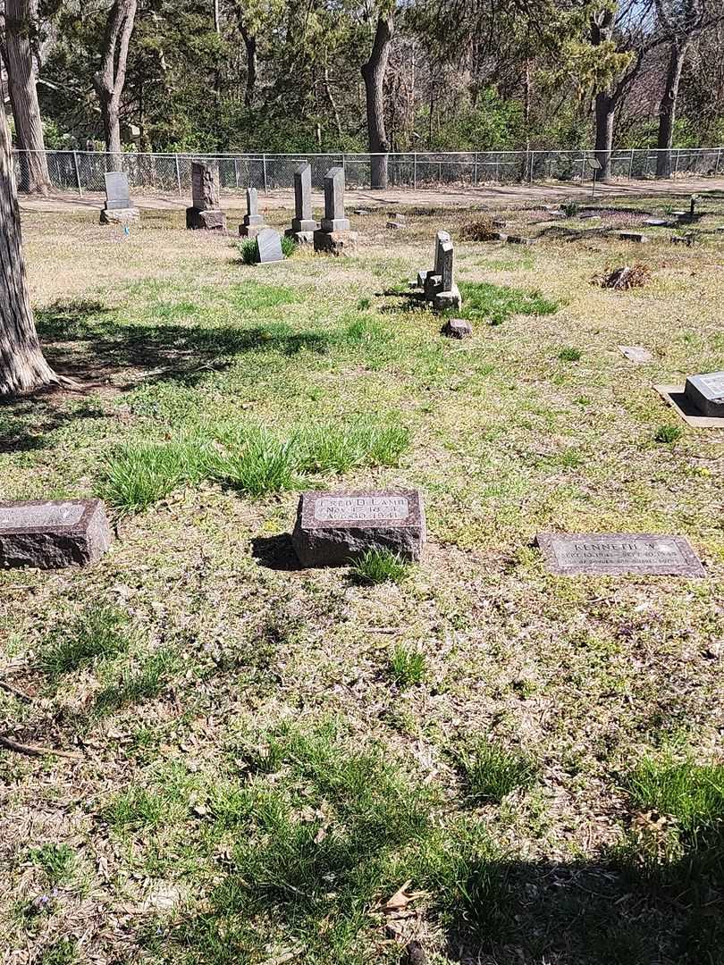 Fredrick D. "Fred" Lamb's grave. Photo 2
