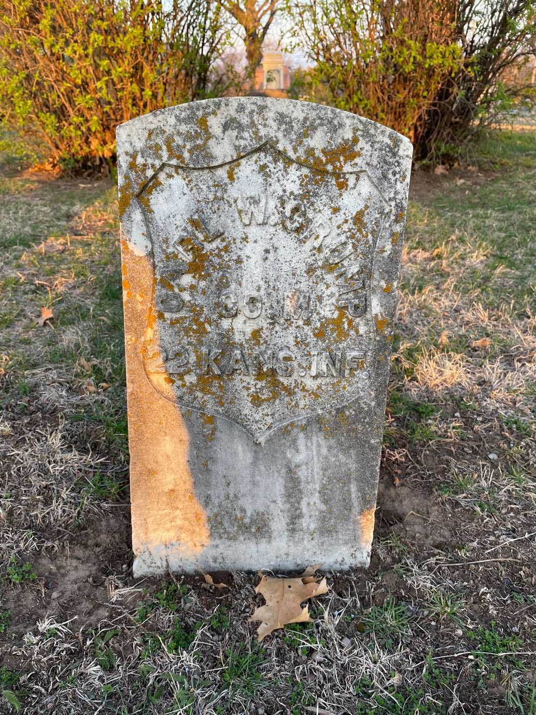 Carl W. Crump's grave. Photo 3
