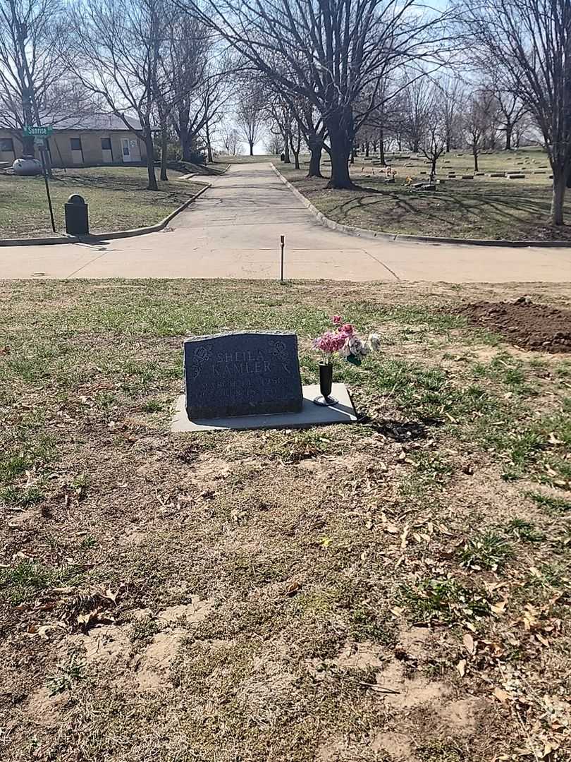 Sheila Kamler's grave. Photo 2