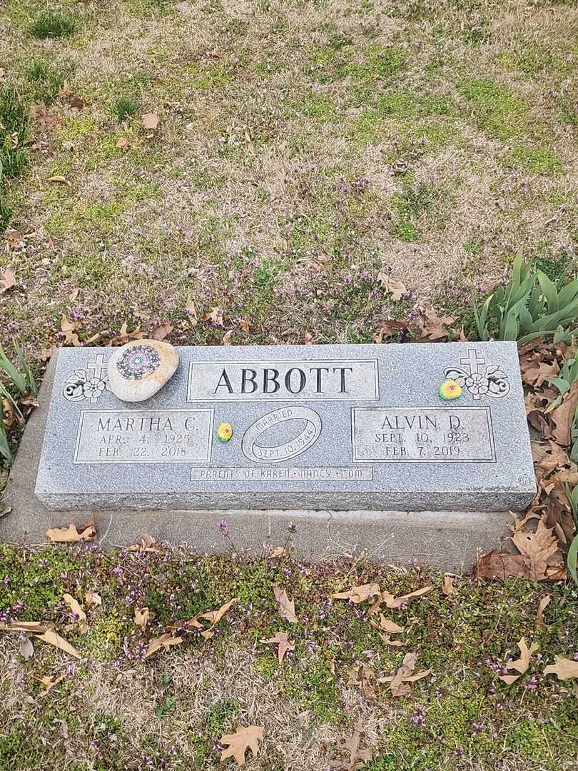 Martha C. Abbott's grave. Photo 3