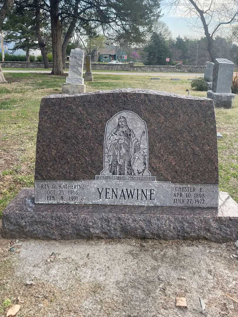 Chester E. Yenawine's grave. Photo 3