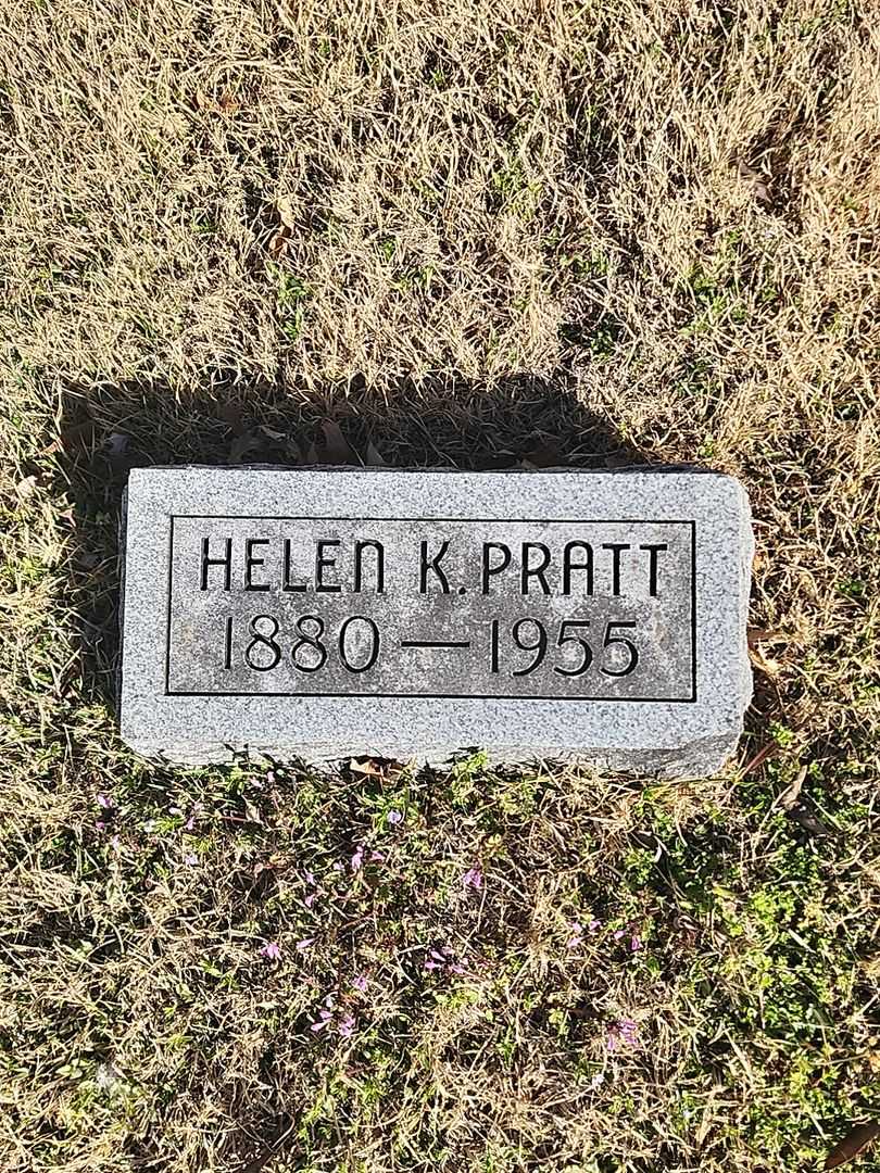 Helen K. Pratt's grave. Photo 3