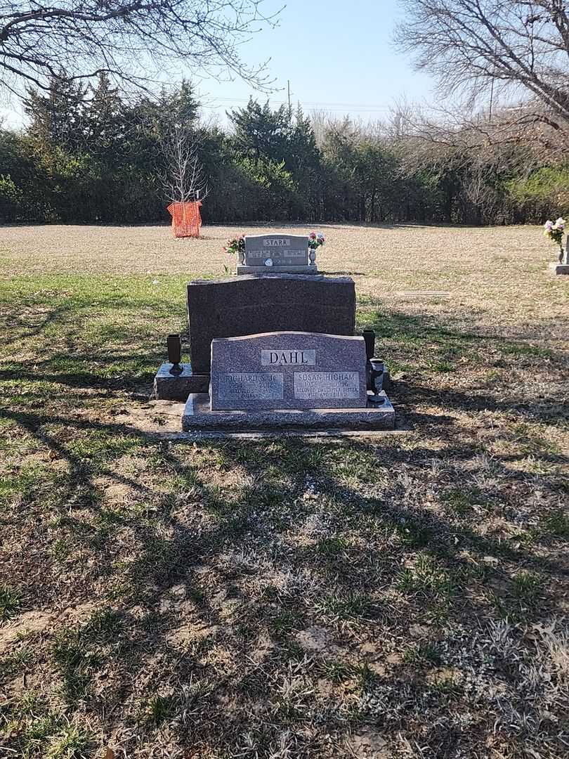 Richard Sheldon Dahl Junior's grave. Photo 2